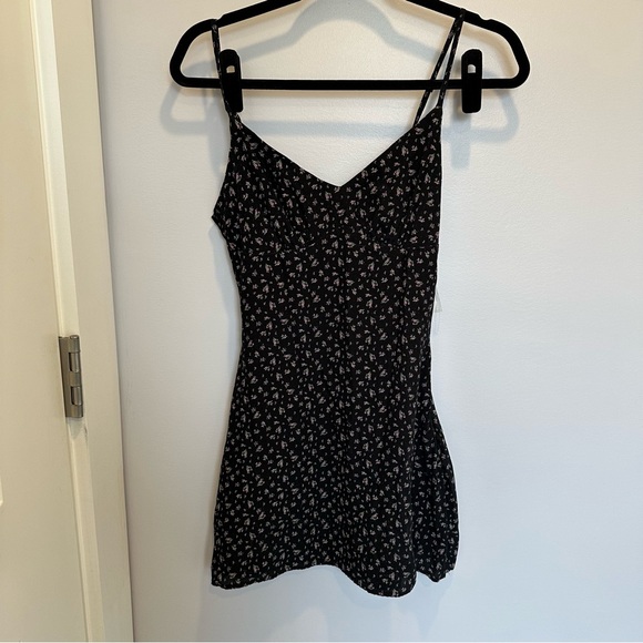 Princess Polly Jaye Mini Dress | Black and Pink Floral - Picture 2 of 4